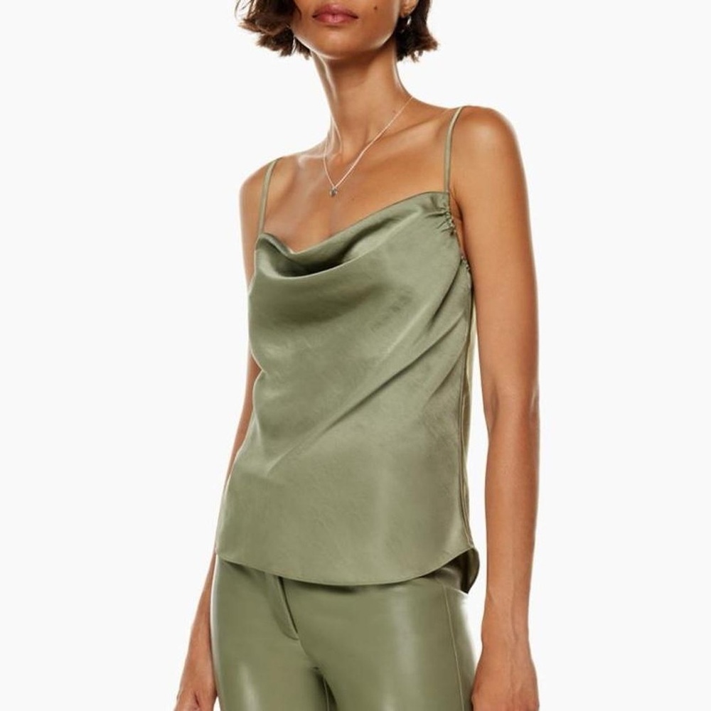 Aritzia - Wilfred Allusion Camisole in Bitter Sage - 00